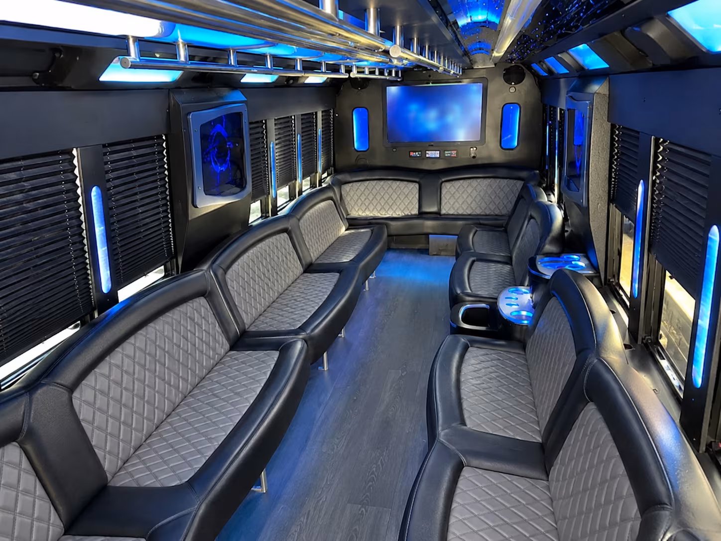 Baltimore Birthday, Sweet 16, & Quinceañera Transportation onboard seating
