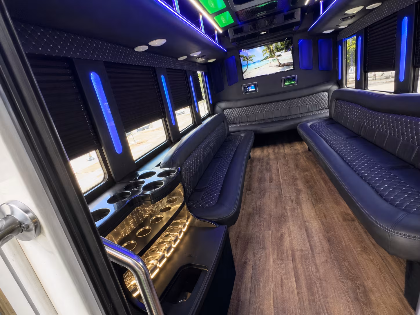 Baltimore Winery Tour & Pub Crawl Transportation party bus exterior