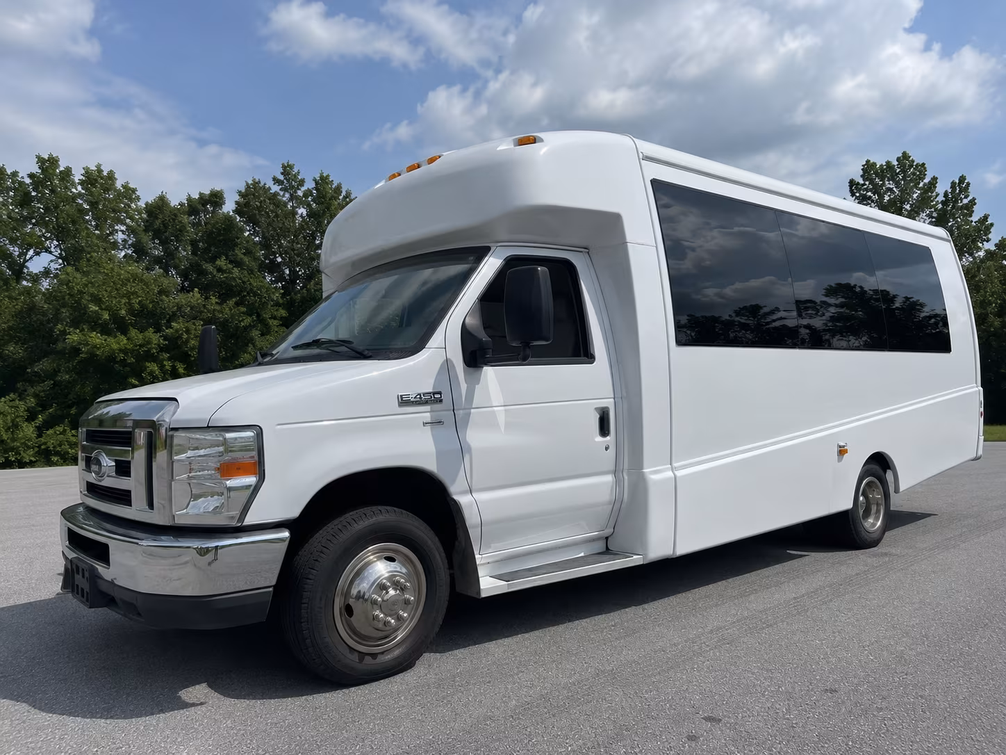 Baltimore Winery Tour & Pub Crawl Transportation party bus exterior