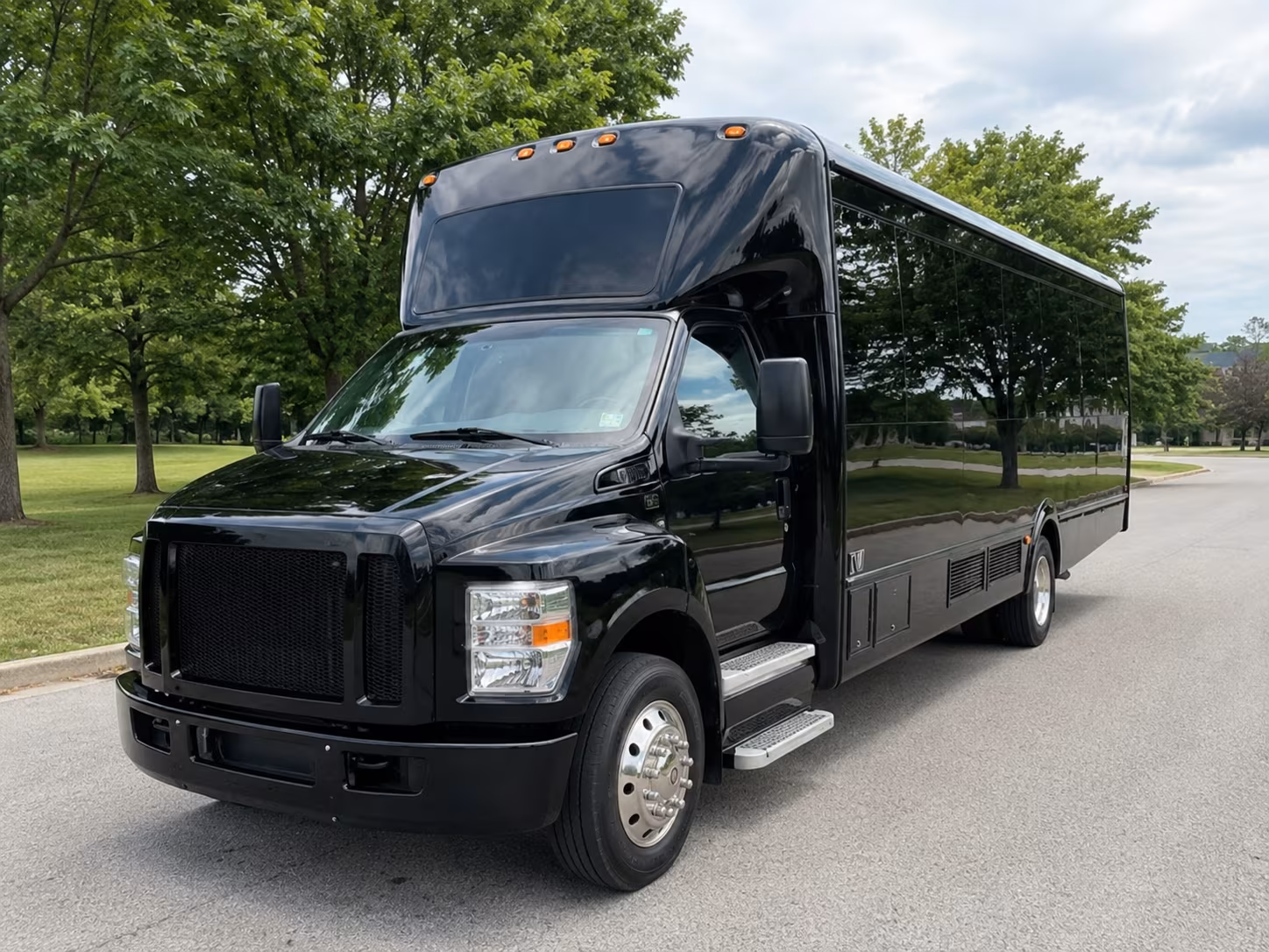 Baltimore Winery Tour & Pub Crawl Transportation party bus interior