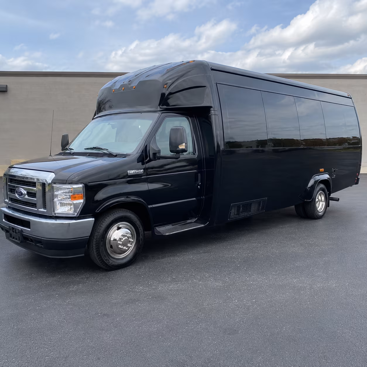 Ellicott City Birthday, Sweet 16, & Quinceañera Party Bus Rentals